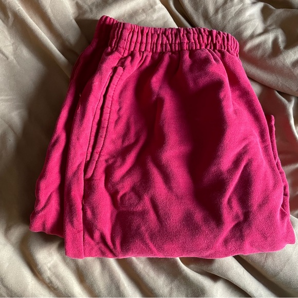Men’s Red Shorts - Multi Functional with Pockets Leisure Active Sweatshirt-like - Picture 3 of 7